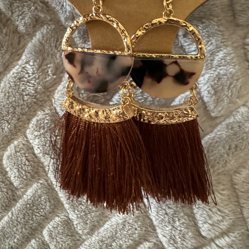 Tassel earrings brown and gold